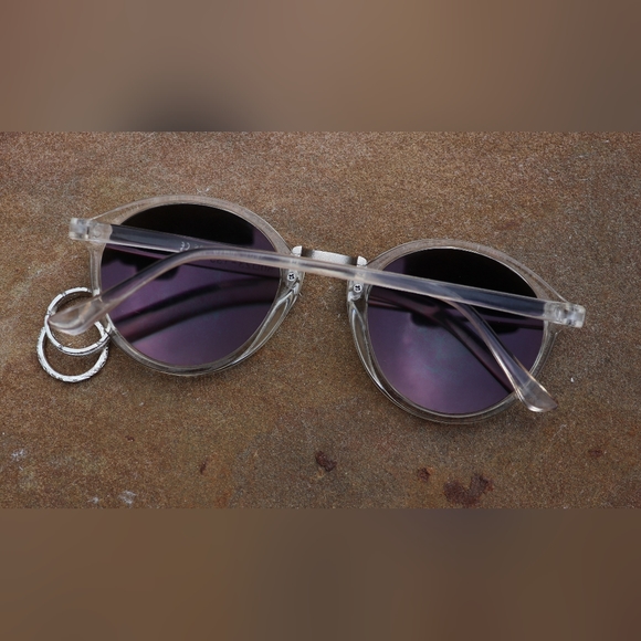 Shein Sunglasses Set of Three with Case included - Picture 5 of 13